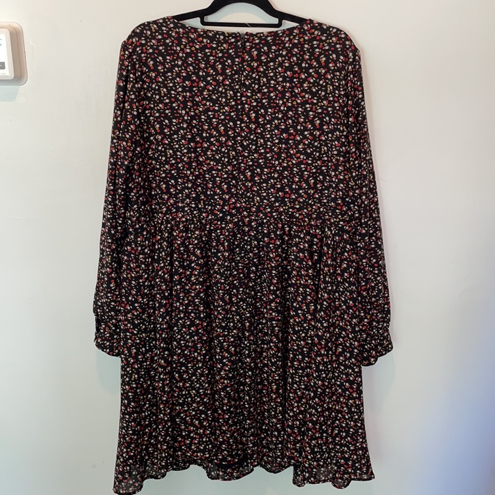 TORRID Black Floral Long Sleeve Skater Dress. Size 22. - Picture 4 of 12